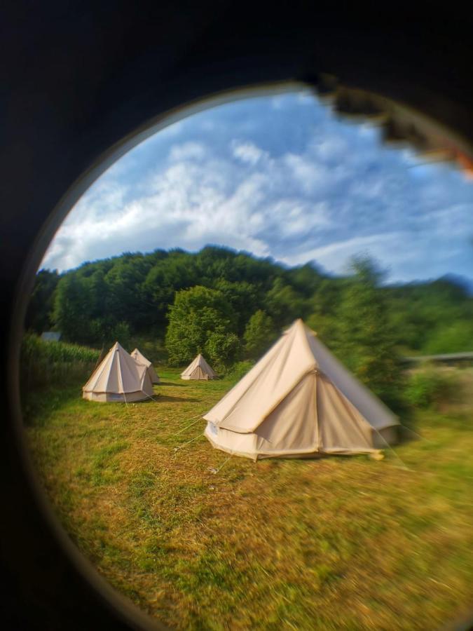 Luna Rock Glamping Brezoi - Blue Scai Kültér fotó