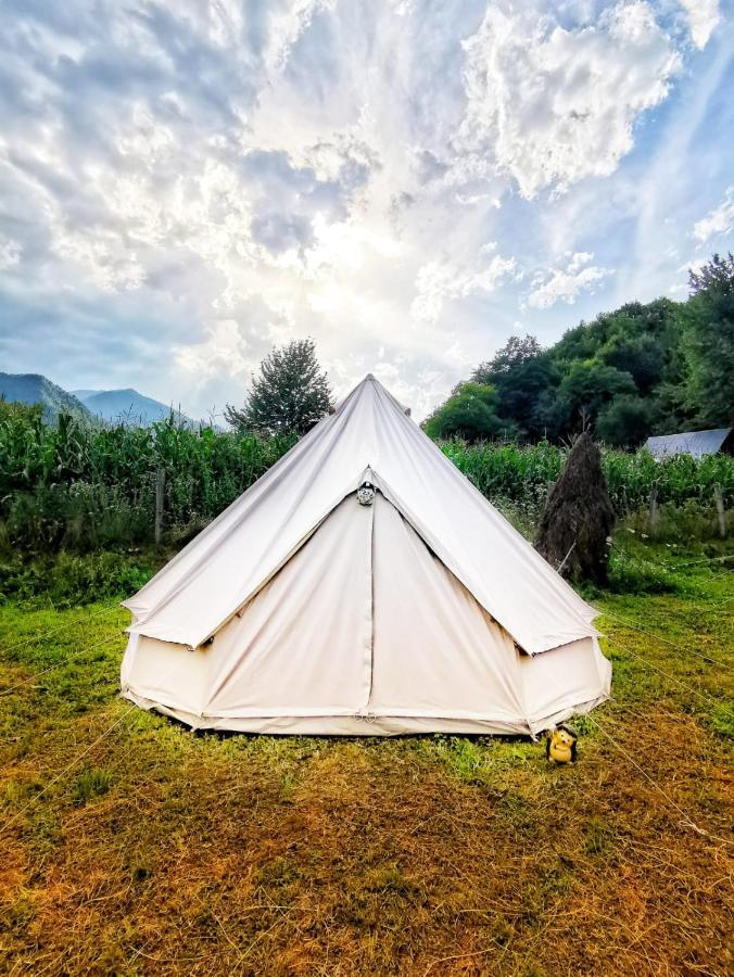 Luna Rock Glamping Brezoi - Blue Scai Kültér fotó