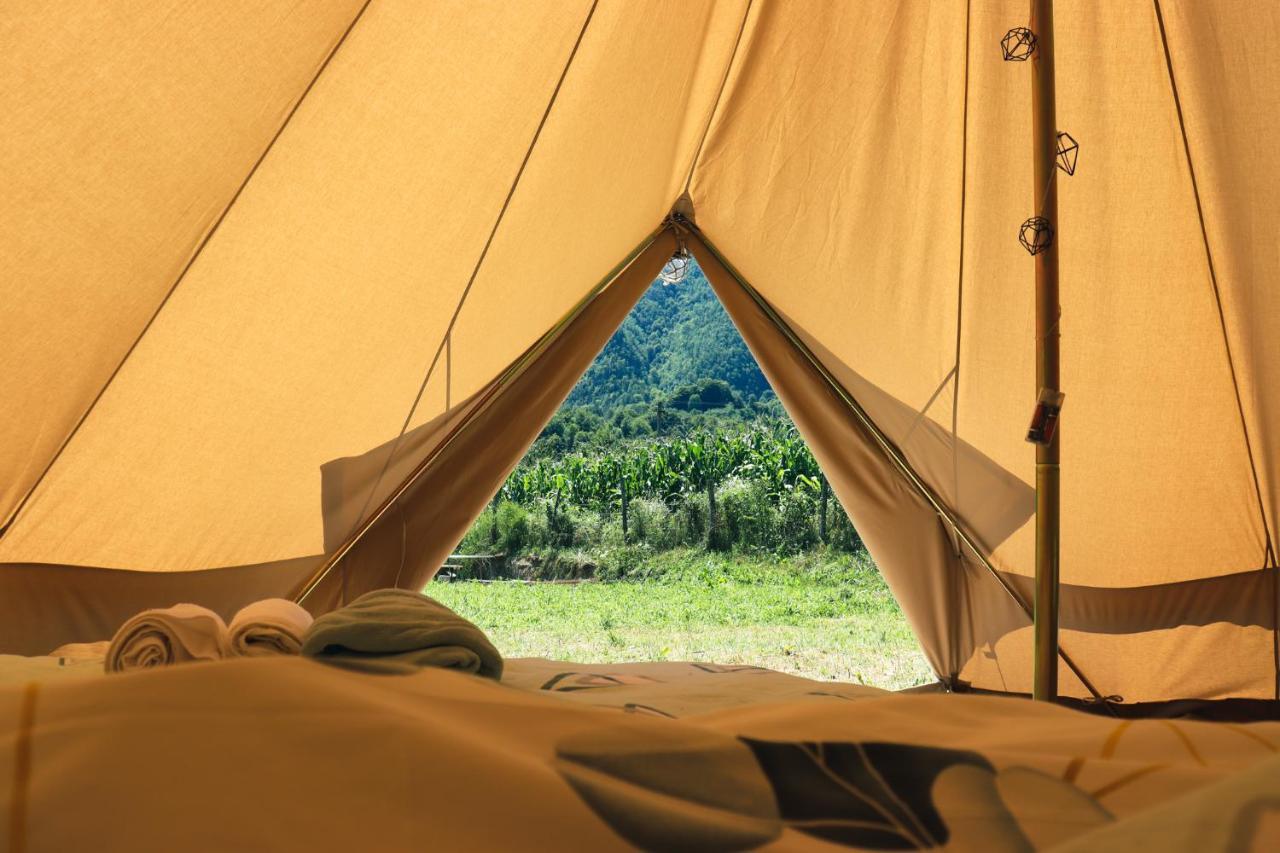 Luna Rock Glamping Brezoi - Blue Scai Kültér fotó