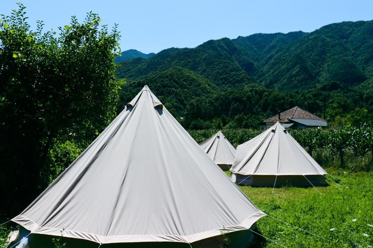 Luna Rock Glamping Brezoi - Blue Scai Kültér fotó