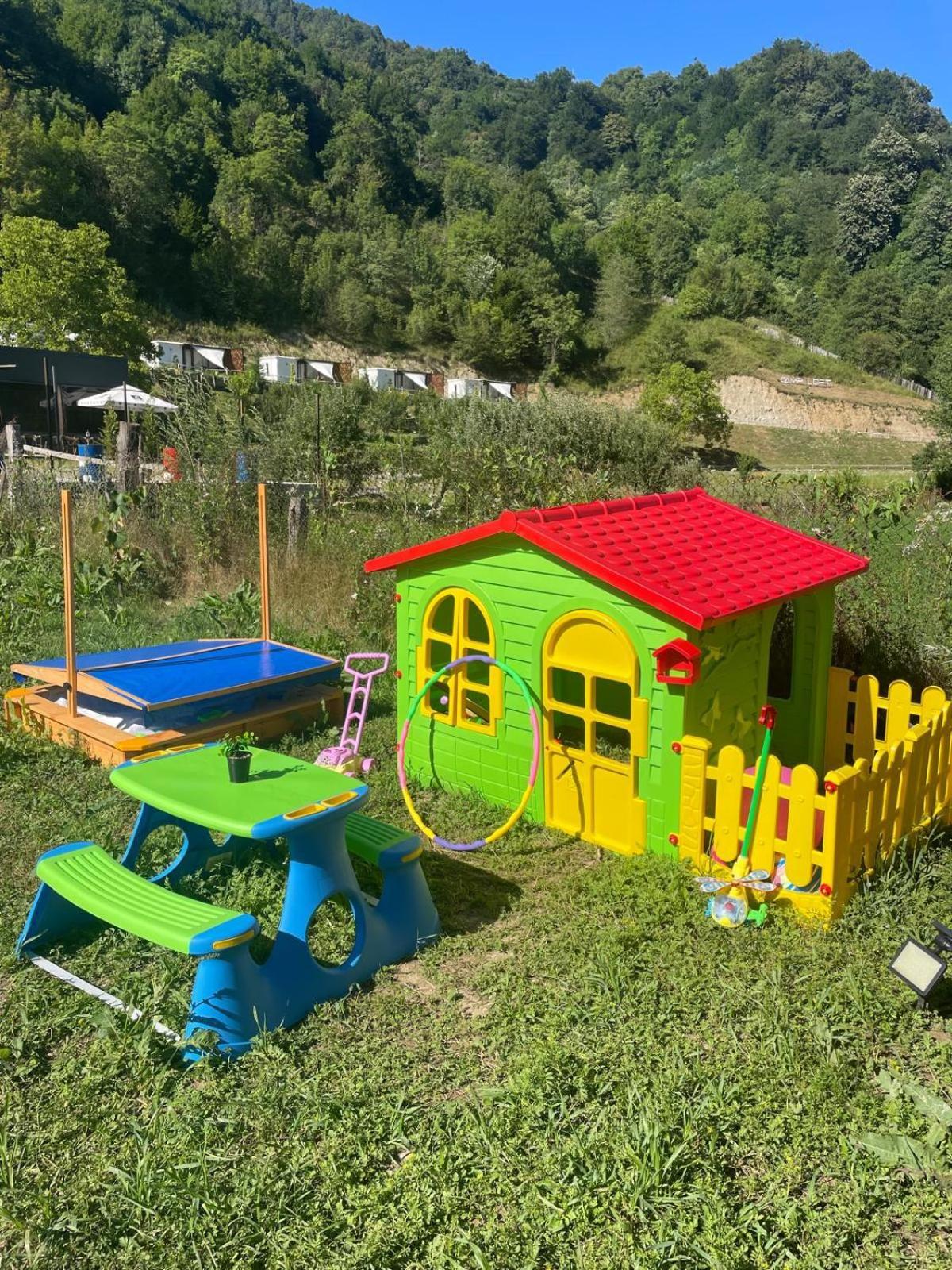 Luna Rock Glamping Brezoi - Blue Scai Kültér fotó