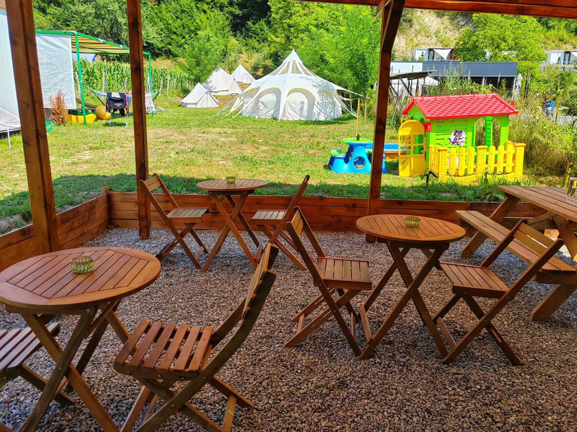 Luna Rock Glamping Brezoi - Blue Scai Kültér fotó