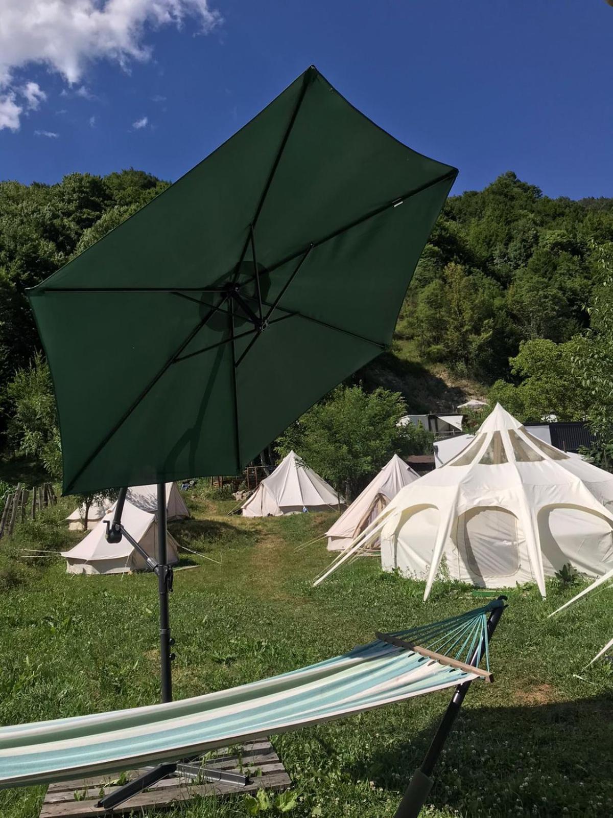 Luna Rock Glamping Brezoi - Blue Scai Kültér fotó